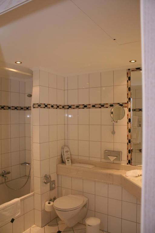 Hotel Altes Gymnasium Husum  Pokoj fotografie